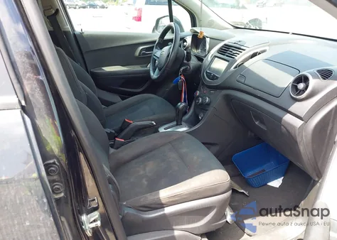 2015 Chevrolet Trax 1Ls z USA, uszkodzony, nr VIN KL7CJKSB4FB060071